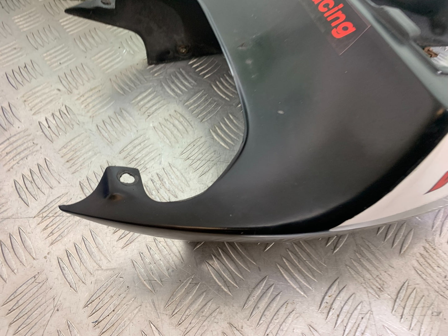 APRILIA RSV1000 RSV 1000 MILLE TAIL PIECE SEAT UNIT  1998- 2003 (CMB1184)
