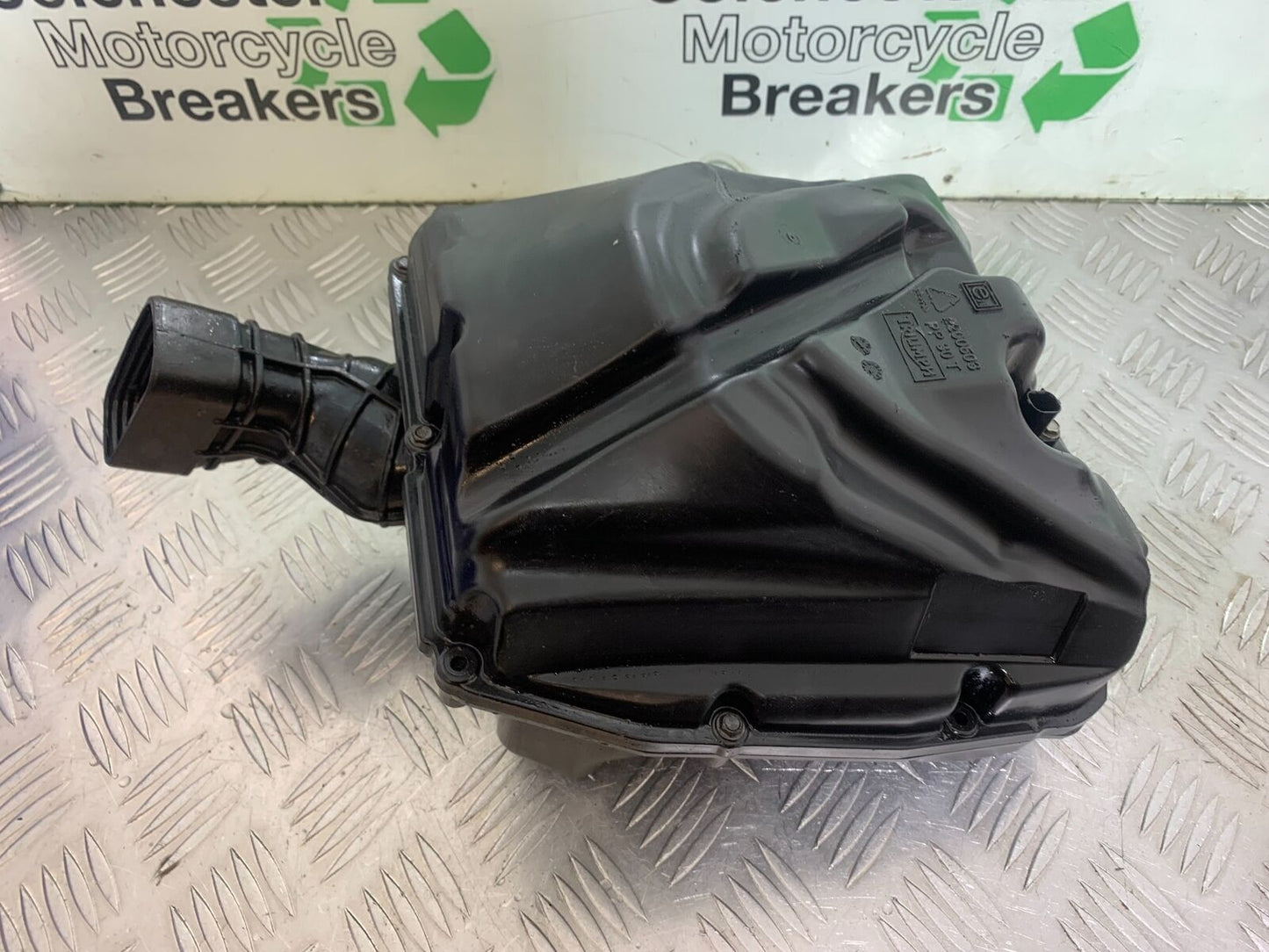 TRIUMPH TIGER 800 AIRBOX  YEAR 2011-2014 (CMB1113)