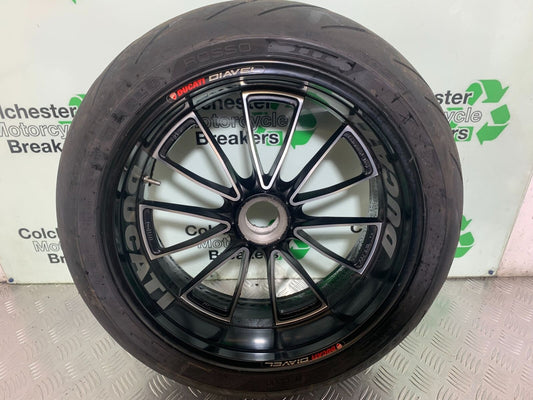 DUCATI DIAVEL 1200 REAR  WHEEL  YEAR 2014 (CMB1054)