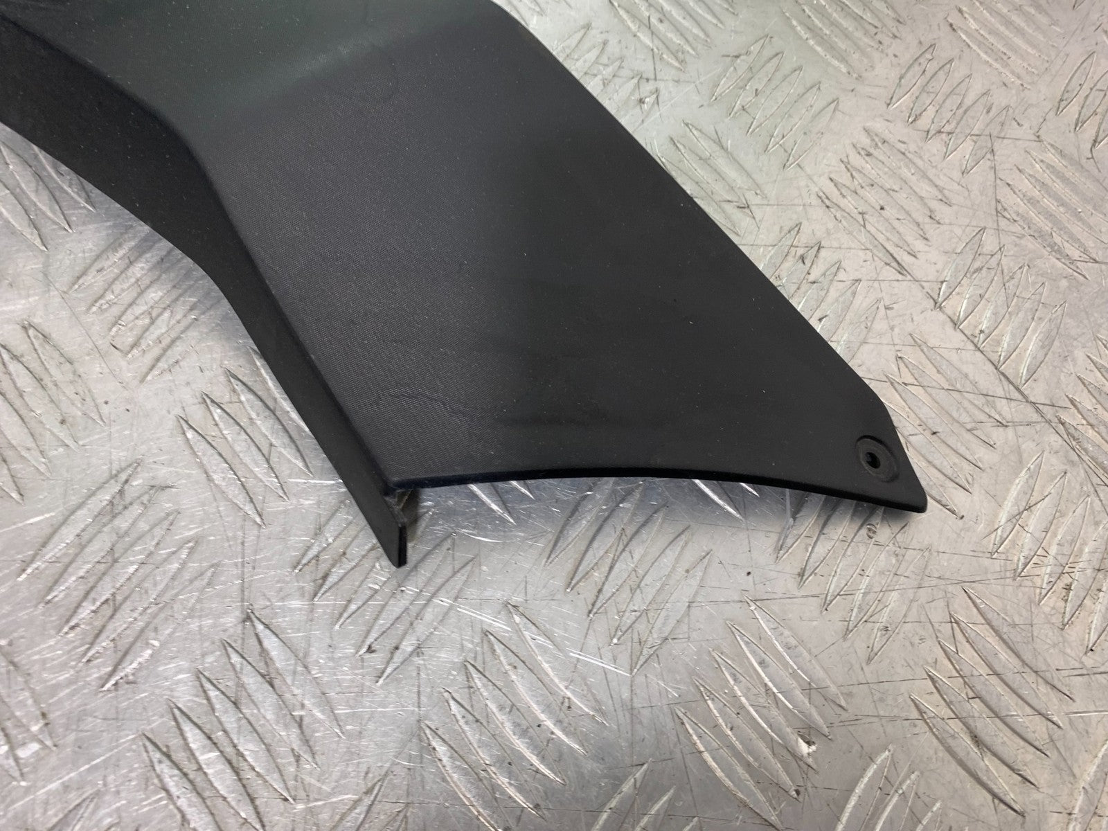 KAWASAKI GTR1400 GTR 1400 RIGHT TOP INFILL PANEL YEAR 2007-2009 (CMB1306)