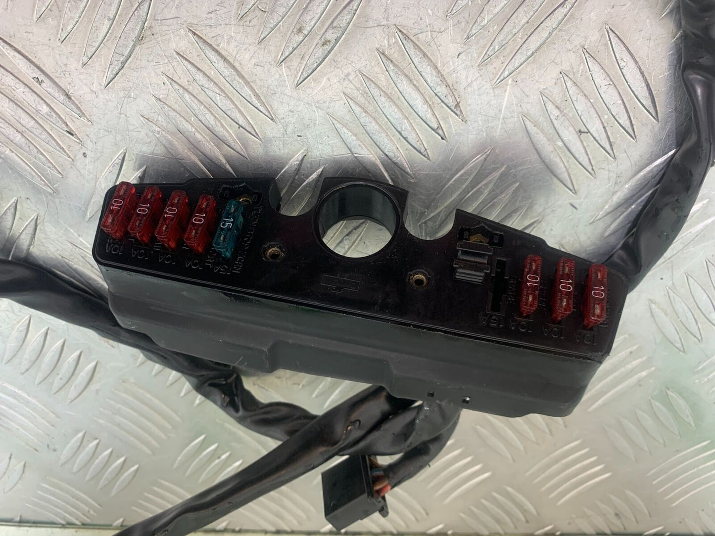 HONDA VFR400 VFR 400 NC21 FUSE BOX   YEAR 1986-87 (CMB1043)