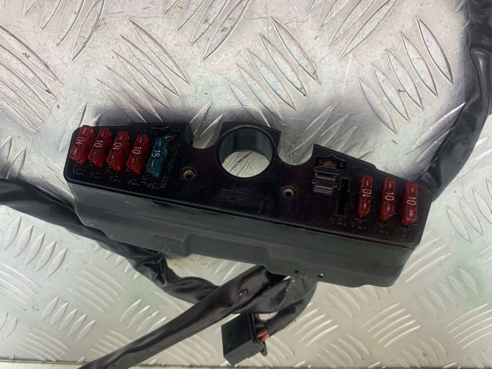 HONDA VFR400 VFR 400 NC21 FUSE BOX   YEAR 1986-87 (CMB1043)