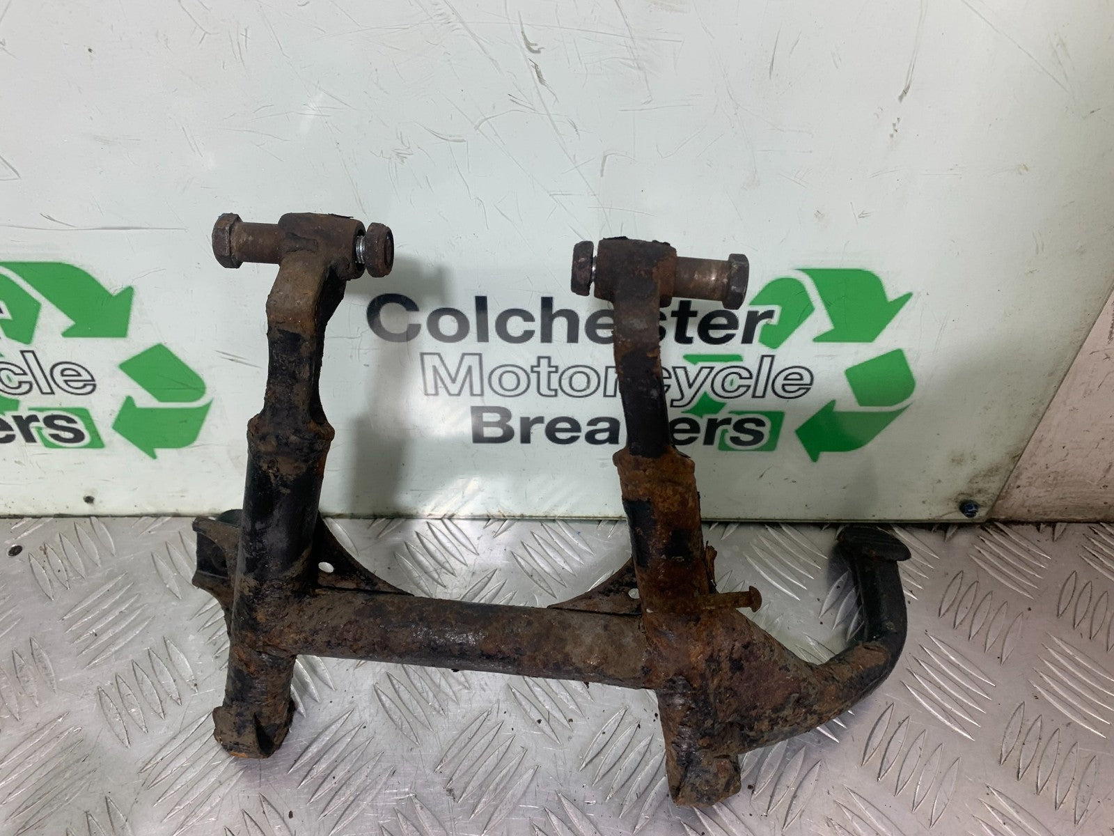 KAWASAKI GTR1400 GTR 1400 CENTER STAND  YEAR 2007-2009 (CMB1306)
