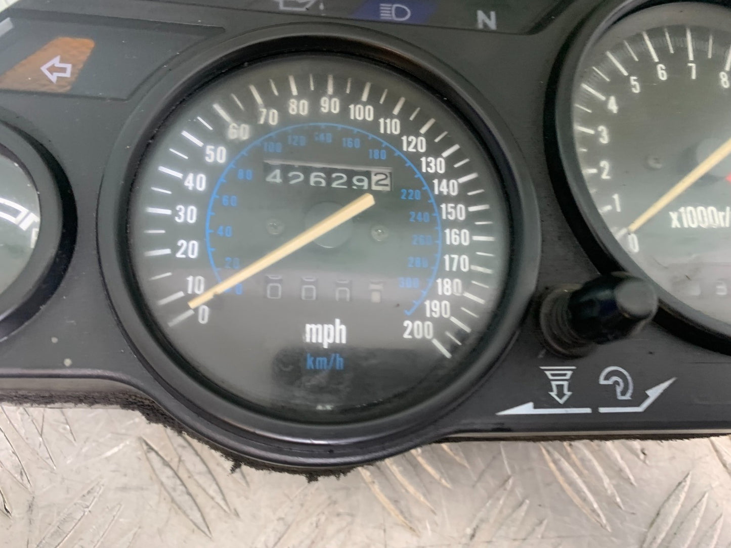 KAWASAKI ZZR1100 D CLOCKS SPEEDO DASH  YEAR 1993-2001 (CMB1289)