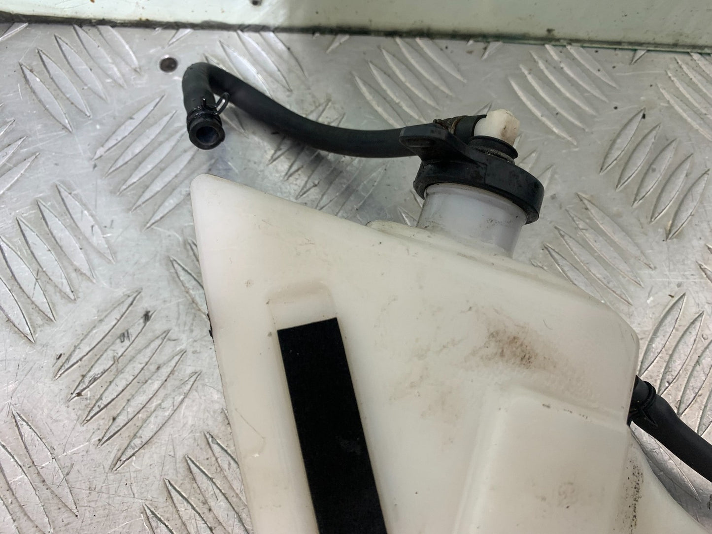 APRILIA TUONO 1000 V4 COOLANT BOTTLE  YEAR 2013-2014  (CMB1239)