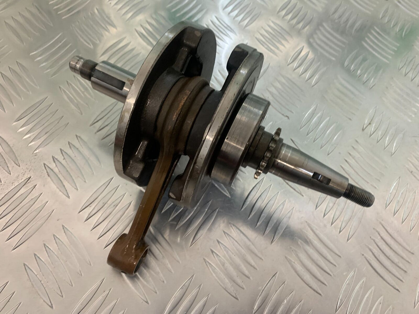 YAMAHA XT250 XT 250 CRANK  YEAR 1980-1982  (STOCK 944)