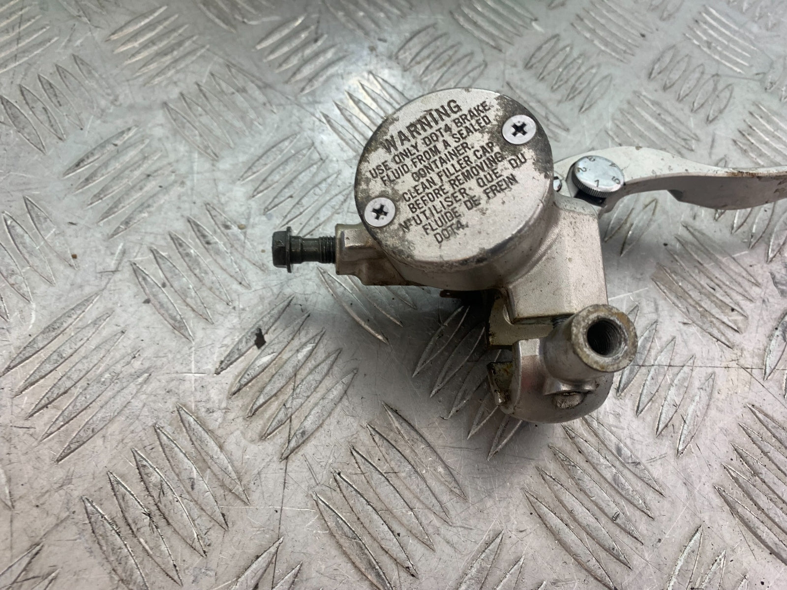KAWASAKI VN1500 CLASSIC FRONT BRAKE MASTER CYLINDER  YEAR 1999 -2006 (CMB1166)