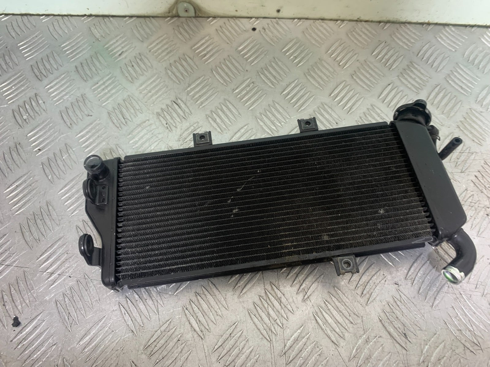 KAWASAKI ER6 N RADIATOR  YEAR 2012-2017 (CMB1324)