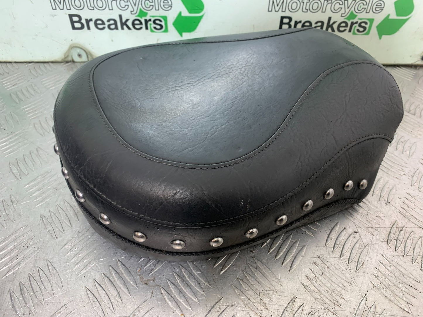 HONDA VT750 SHADOW REAR SEAT  YEAR 2003-2004 (CMB1265)