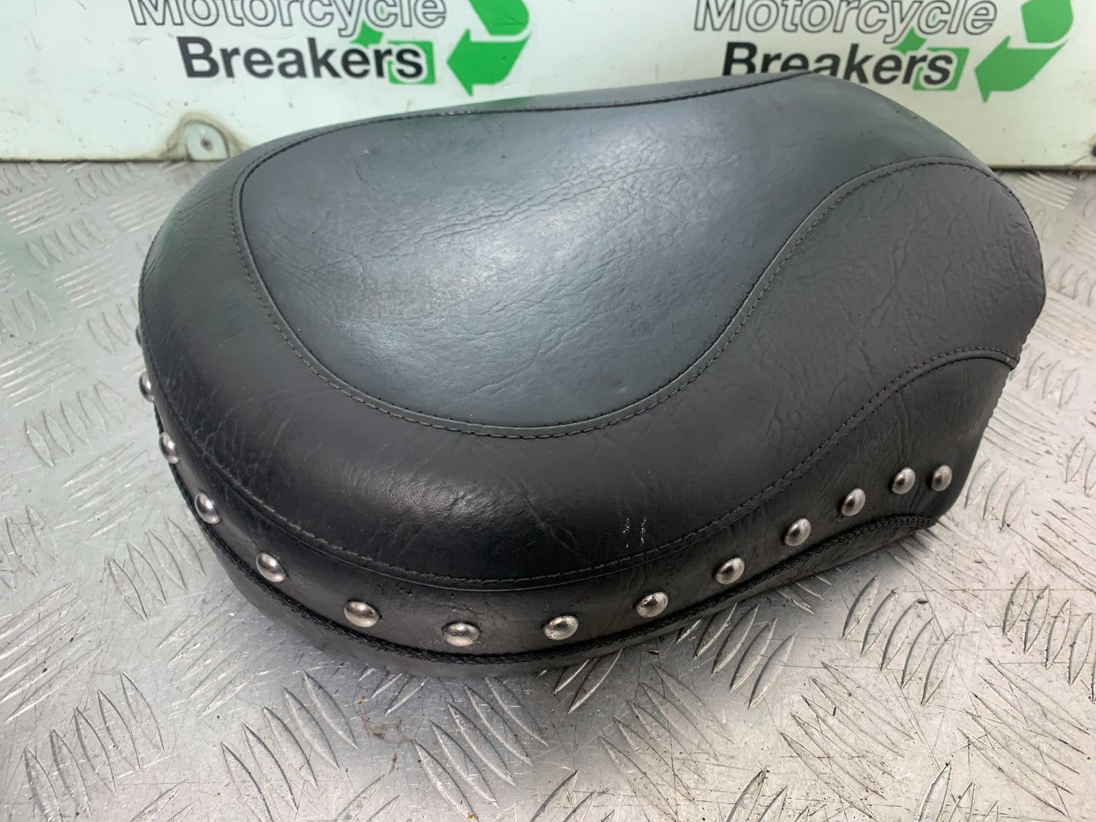 HONDA VT750 SHADOW REAR SEAT  YEAR 2003-2004 (CMB1265)