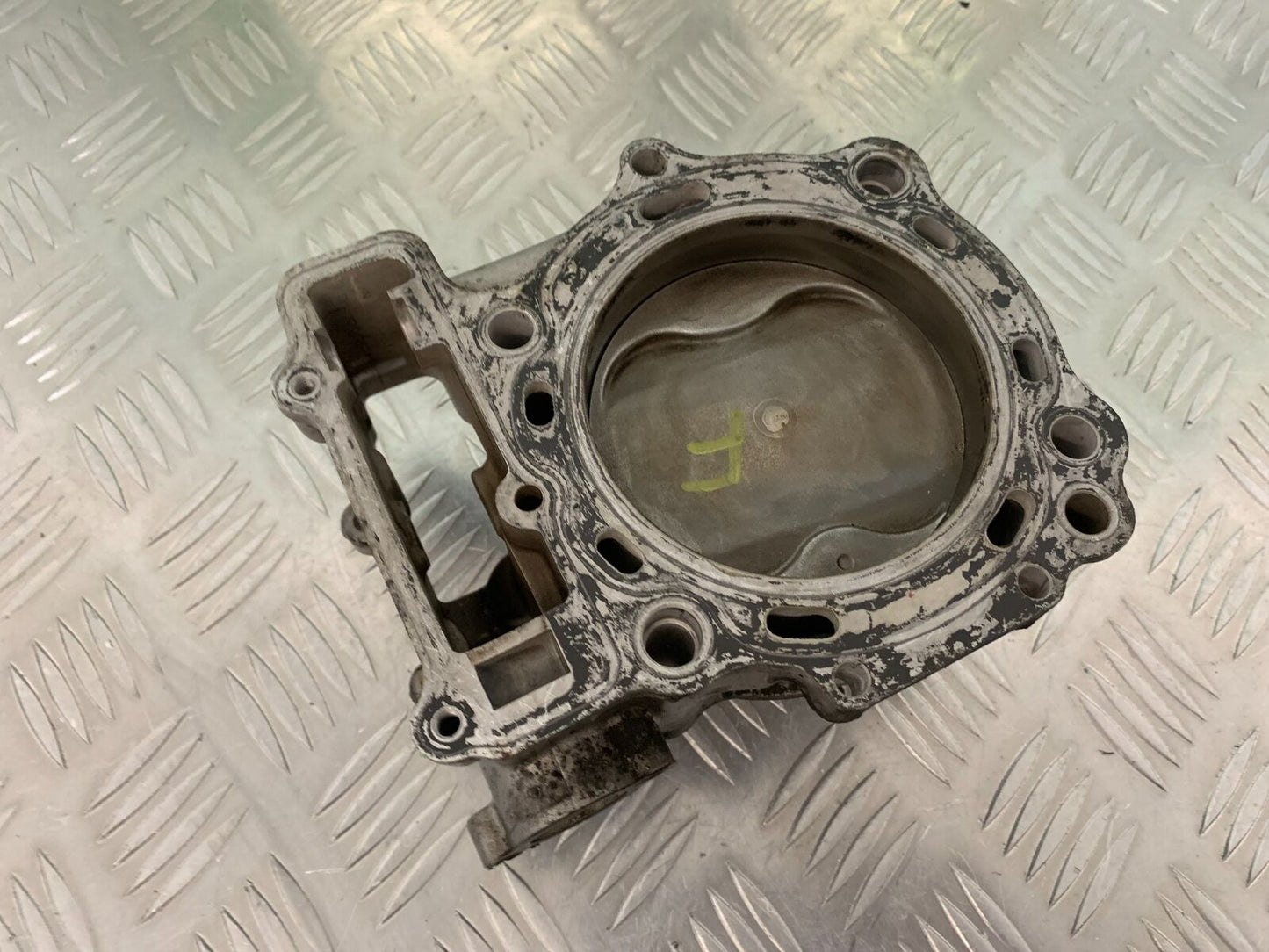 SUZUKI SV1000 SV 1000 K4 FRONT BARREL AND PISTON  YEAR 2004 (STOCK 990)