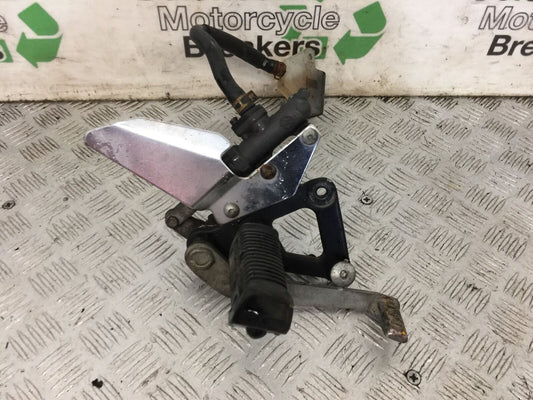 SUZUKI GS500 GS 500 FRONT RIGHT HANGER   YEAR 2004-09 (STOCK 882)