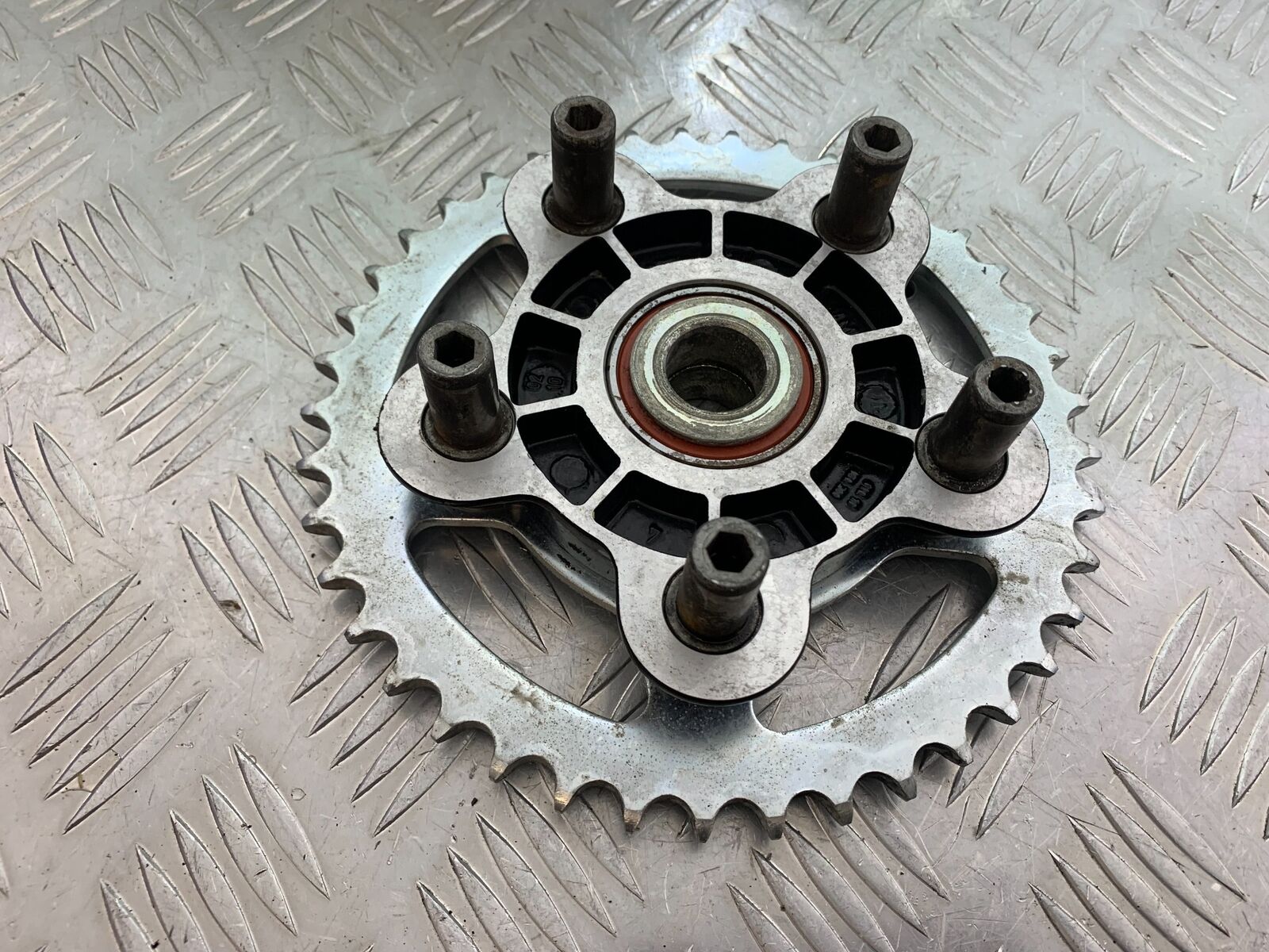 KTM 990 SUPERMOTO T REAR SPROCKET CARRIER YEAR 2010-2011 (CMB1032)