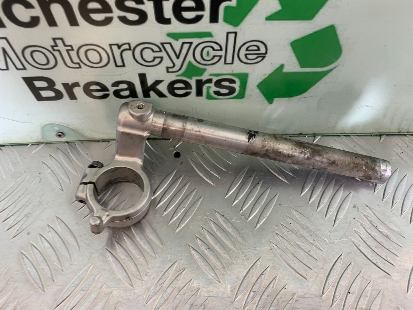 SUZUKI SV650 SV 650 RIGHT HANDLEBAR  YEAR 2003-2006 (CMB1014)
