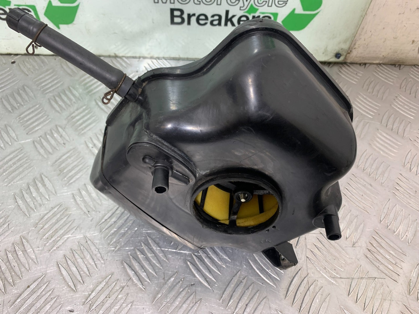 QINGQI QM125 GY-2B AIRBOX  YEAR 2016 (CMB1228)