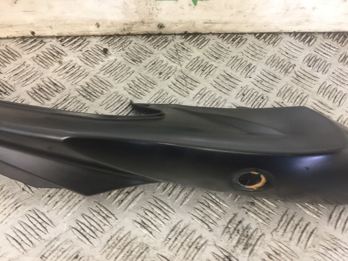 SUZUKI GSXR1000 GSXR 1000 LEFT SEAT PANEL  L2-L6 2012-16 (STOCK 720)