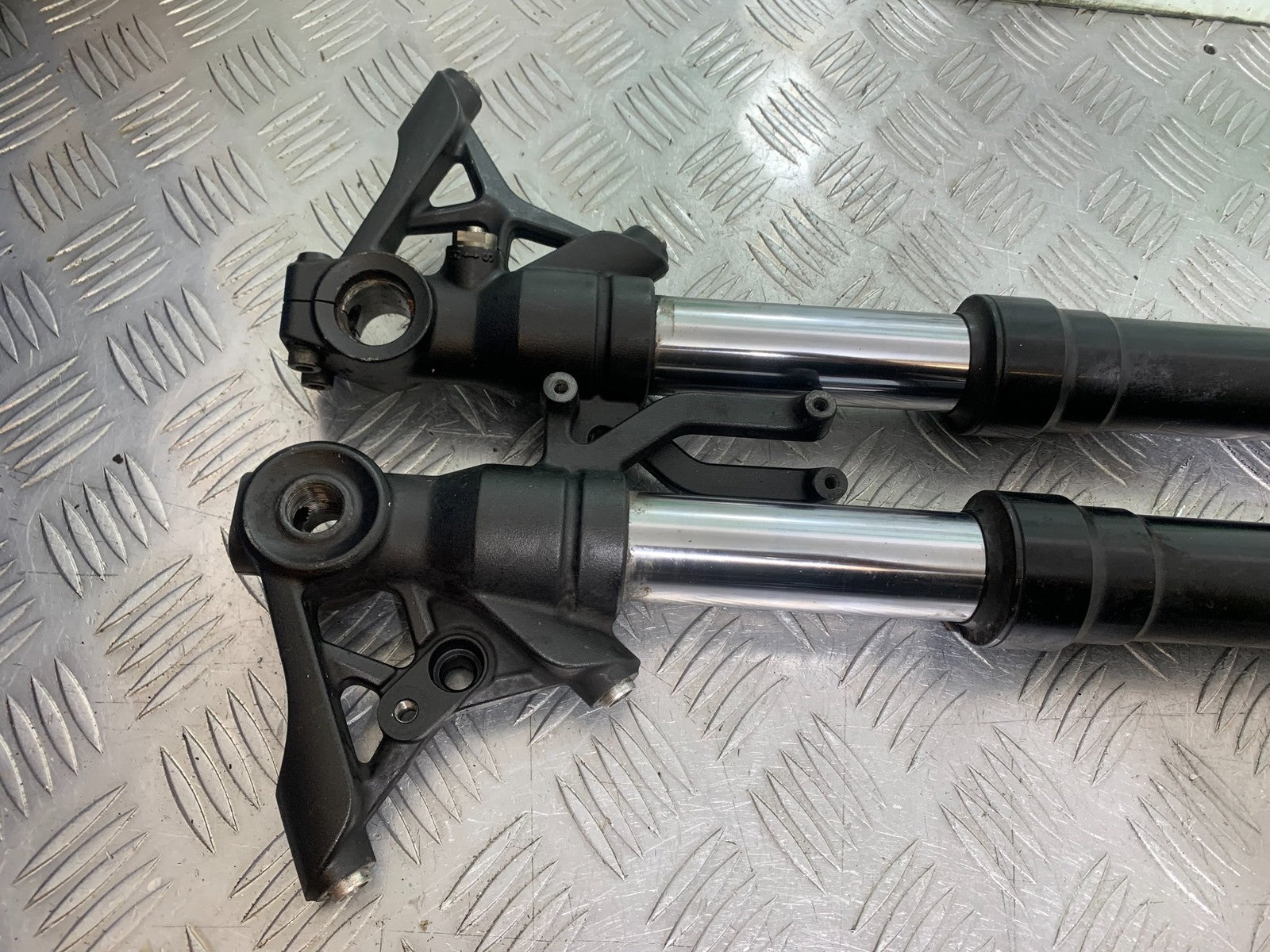 KAWASAKI Z1000 SX FORKS  YEAR 2014-16 (CMB1264)