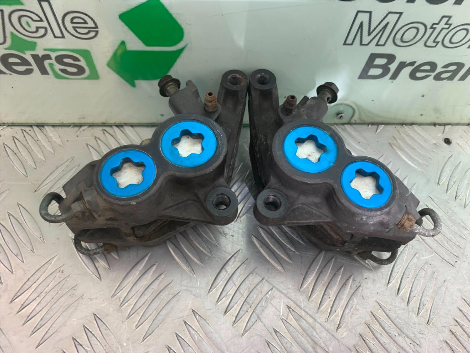 YAMAHA YZF600 YZF 600 THUNDERCAT FRONT BRAKE CALIPERS   1996-2003 (CMB1105)