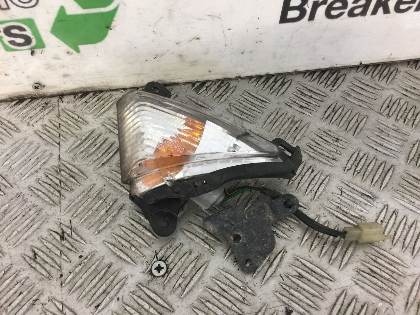 KAWASAKI ER6 N FRONT LEFT INDICATOR  YEAR 2006 (STOCK 465)