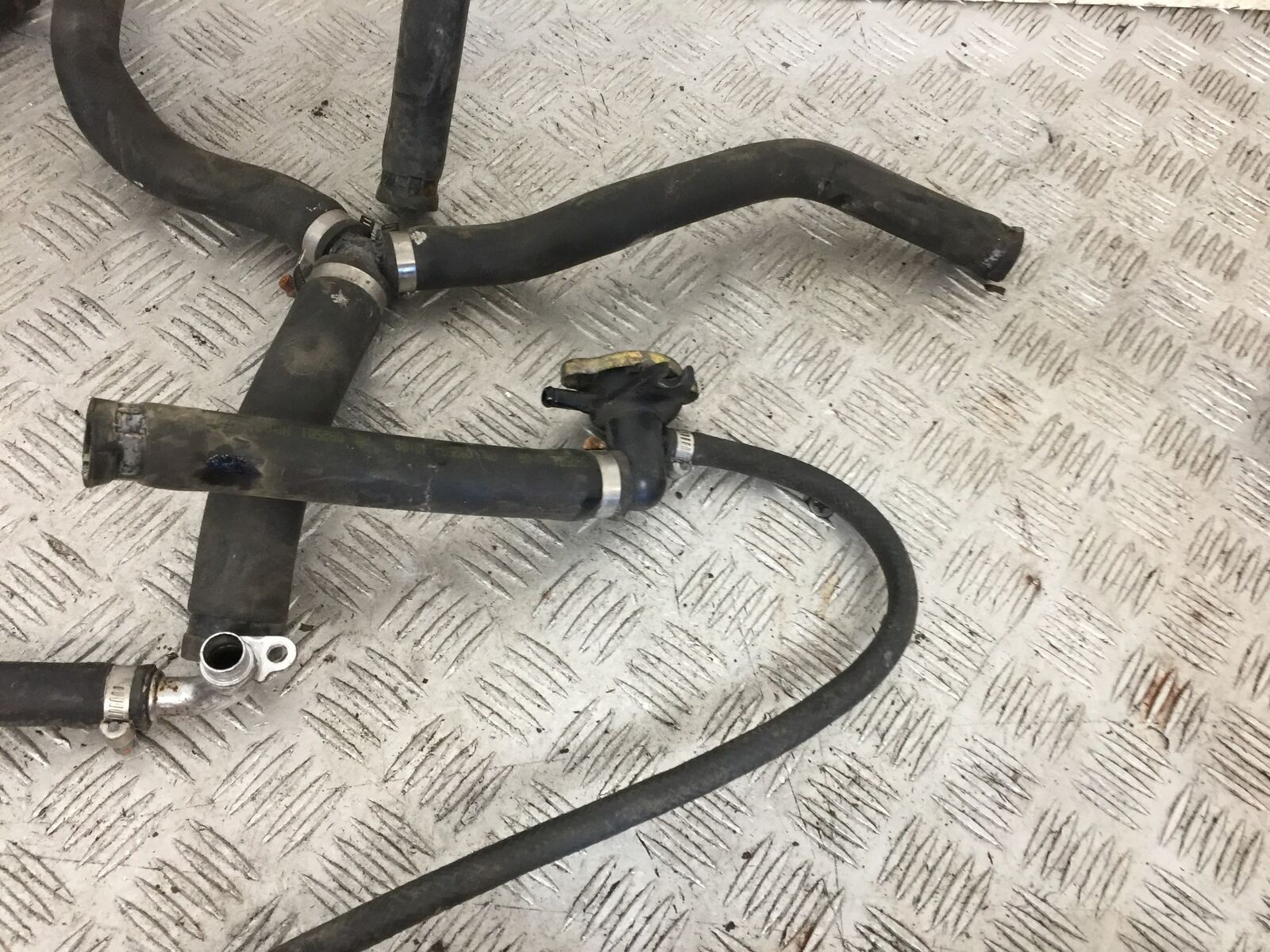 HONDA GL1800 GL 1800 WATER PIPES   YEAR 2004-10 ABS (STOCK 890)