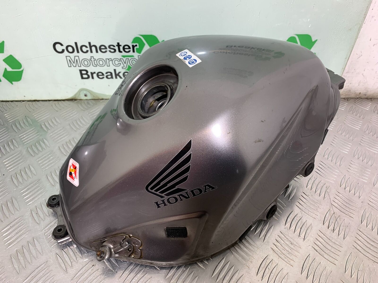 HONDA CBR500R CBR 500 R PETROL TANK YEAR 2012-16 (CMB1048)