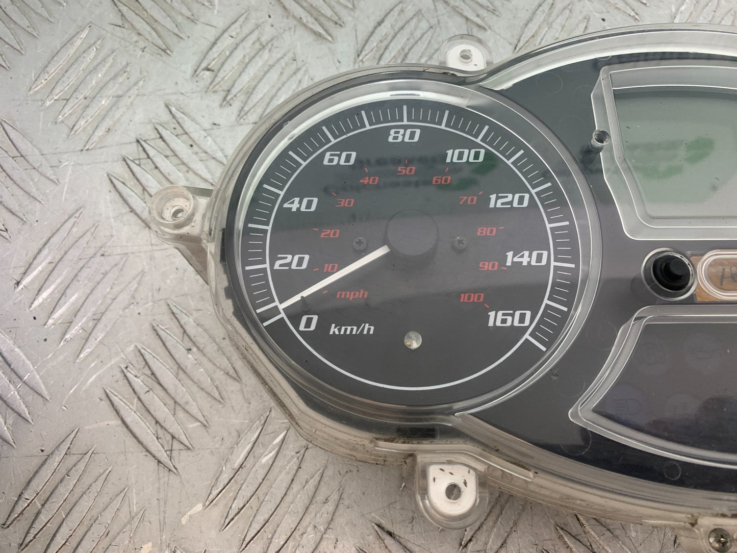 PIAGGIO MP3 250 ie CLOCKS SPEEDO DASH  YEAR 2007 (CMB1307)