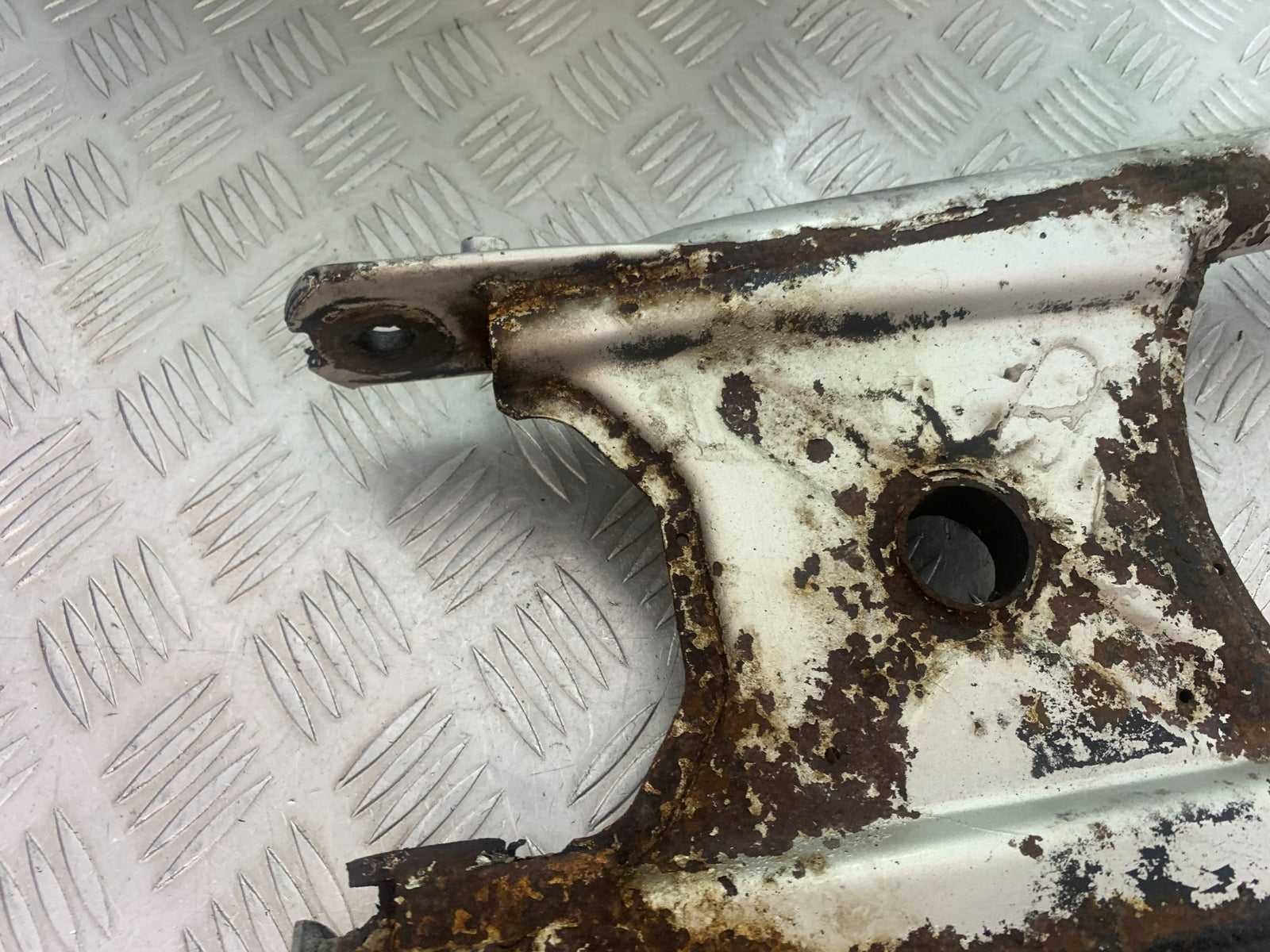 YAMAHA XV535 XV 535 VIRAGO SWINGARM YEAR 1994-02 (CMB1162)