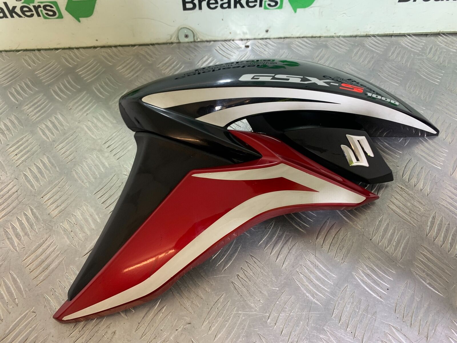 SUZUKI GSX S 1000 GSX-S 1000 LEFT FAIRING PANEL  YEAR 2016-2019 (CMB1082)