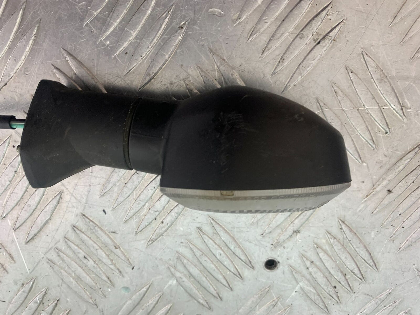 SUZUKI DL 650 V-STROM FRONT RIGHT INDICATOR YEAR 2020 (CMB1117)