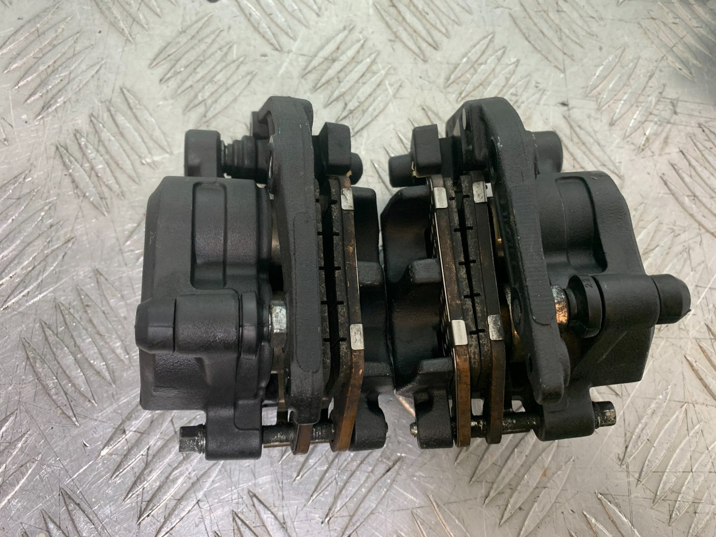 TRIUMPH TRIDENT 660 FRONT BRAKE CALIPERS   YEAR 2021-2024 (CMB1295)