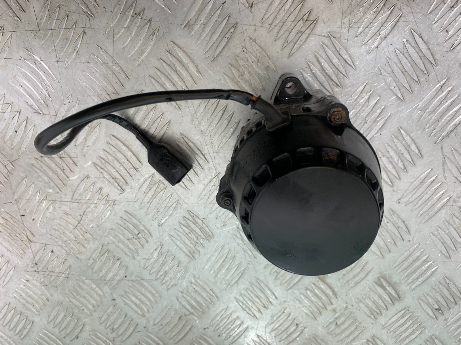 KAWASAKI ZZR1100 D ALTERNATOR  YEAR 1993-2001 (CMB1189)
