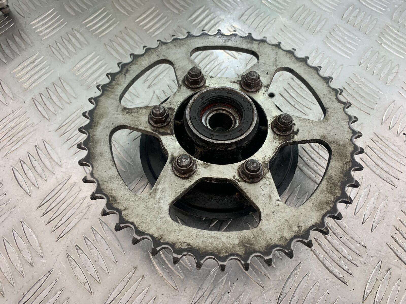 KAWASAKI ER6 N REAR SPROCKET CARRIER  YEAR 2005-2008 (CMB1034)