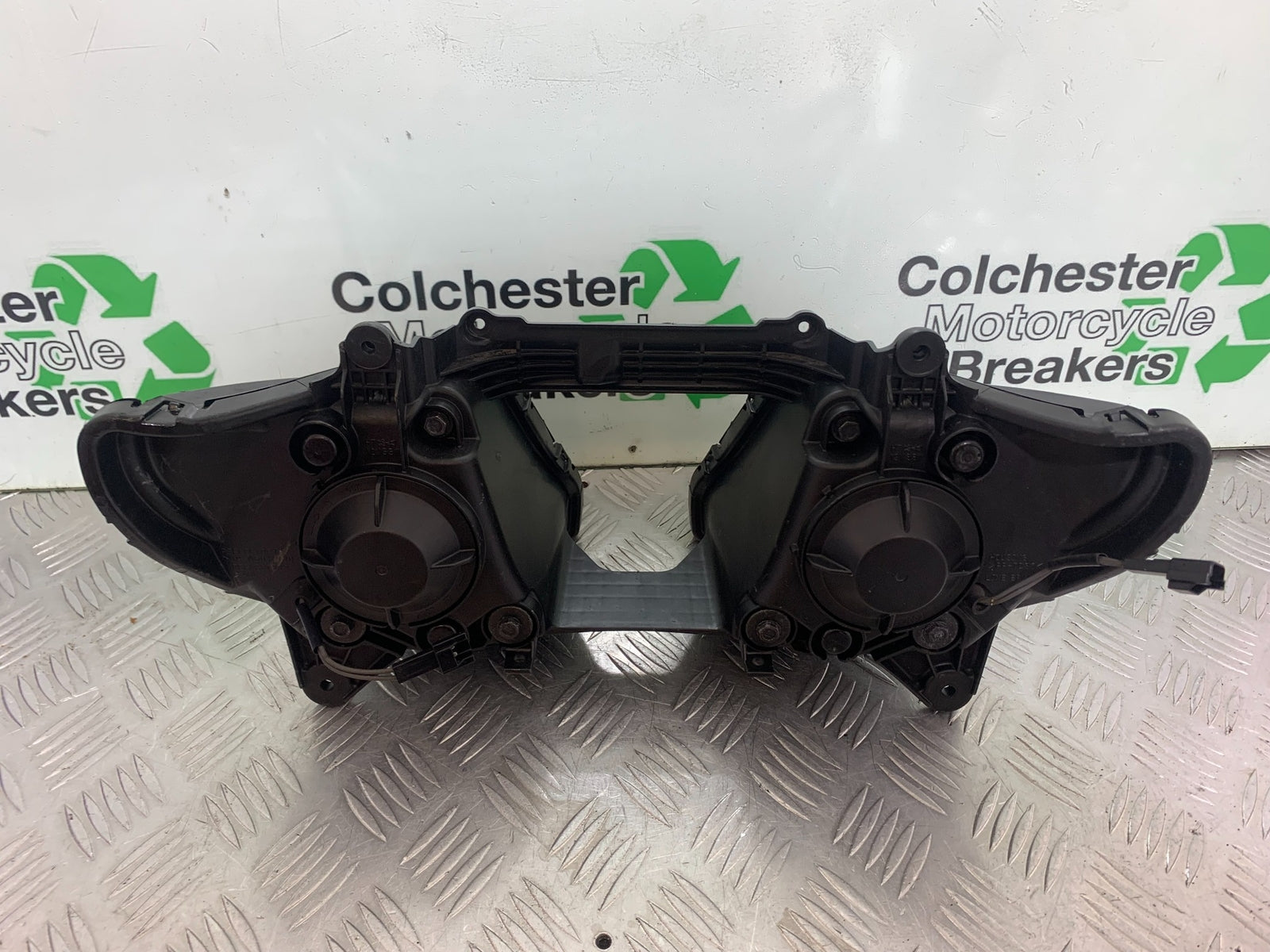 KAWASAKI ZX10R ZX 10R HEADLIGHT  YEAR 2011-2015 (CMB1154)