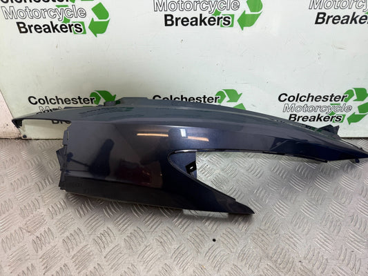 SUZUKI UH125 UH200 UH 125 200 BURGMAN RIGHT SEAT PANEL YEAR 2007-2009