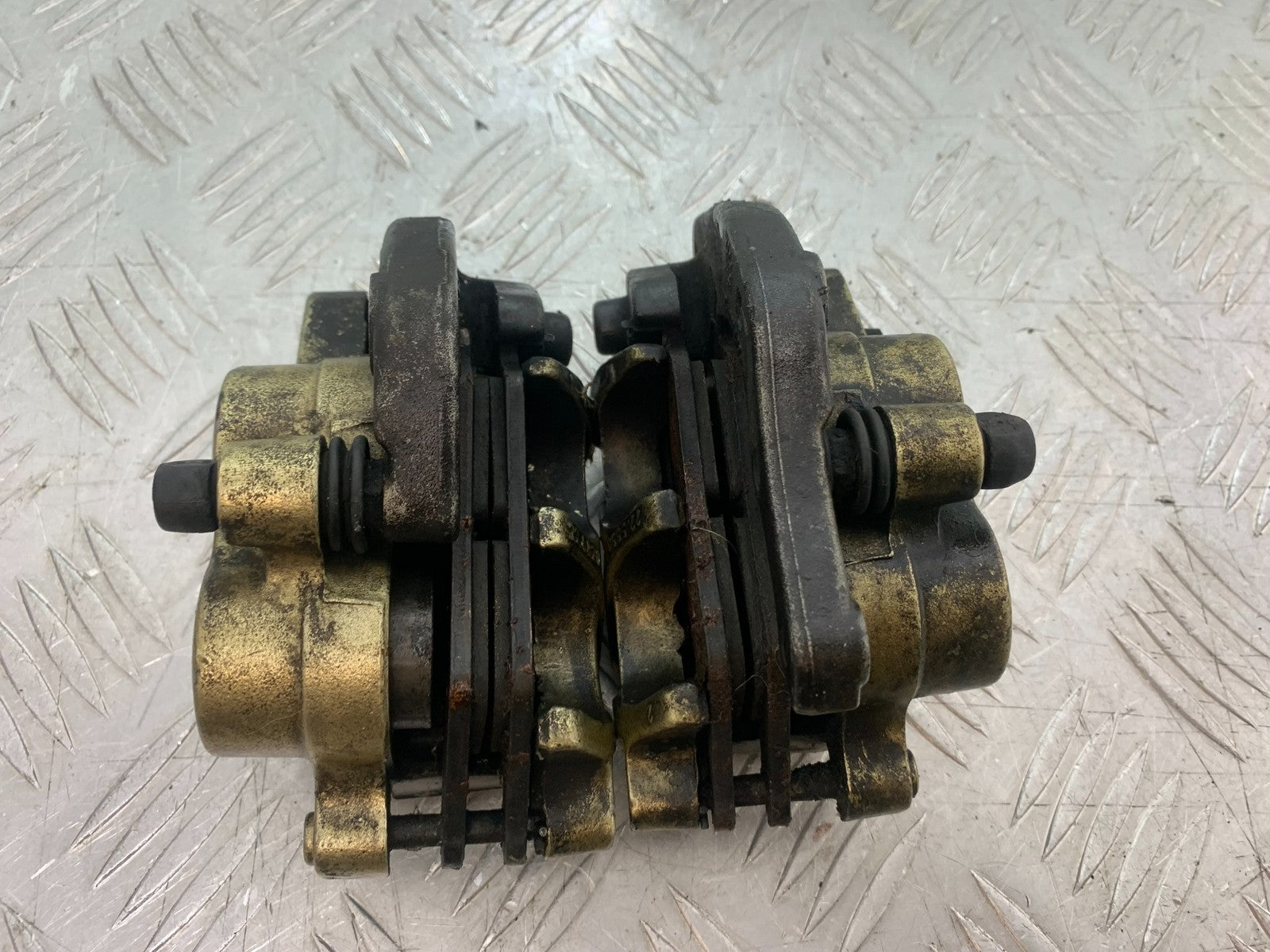 HONDA NT650 V DEAUVILLE FRONT CALIPERS  YEAR 1999 (CMB1268)
