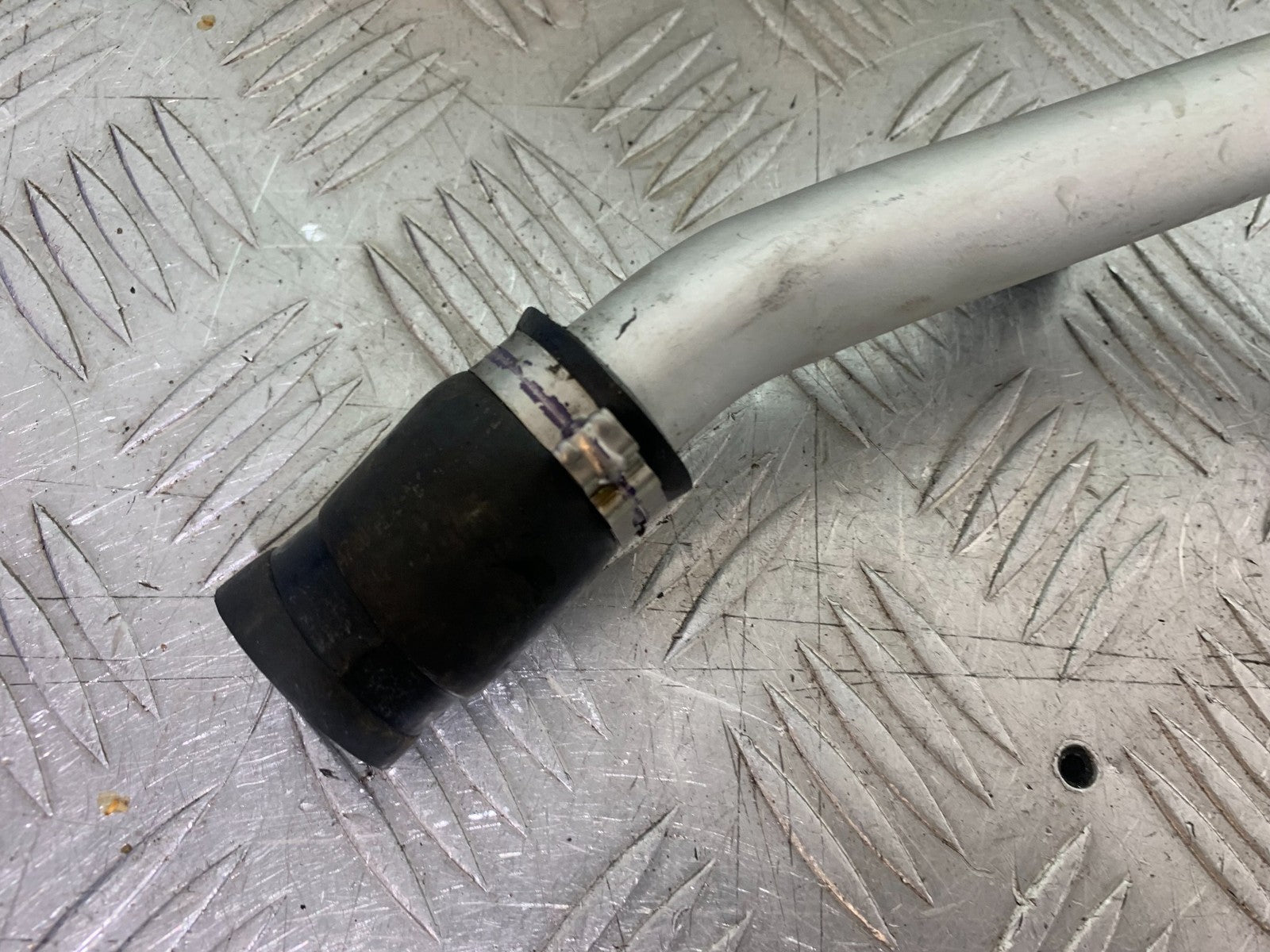 APRILIA RSV4 FACTORY WATER PIPE YEAR 2009-2012 (CMB1224)