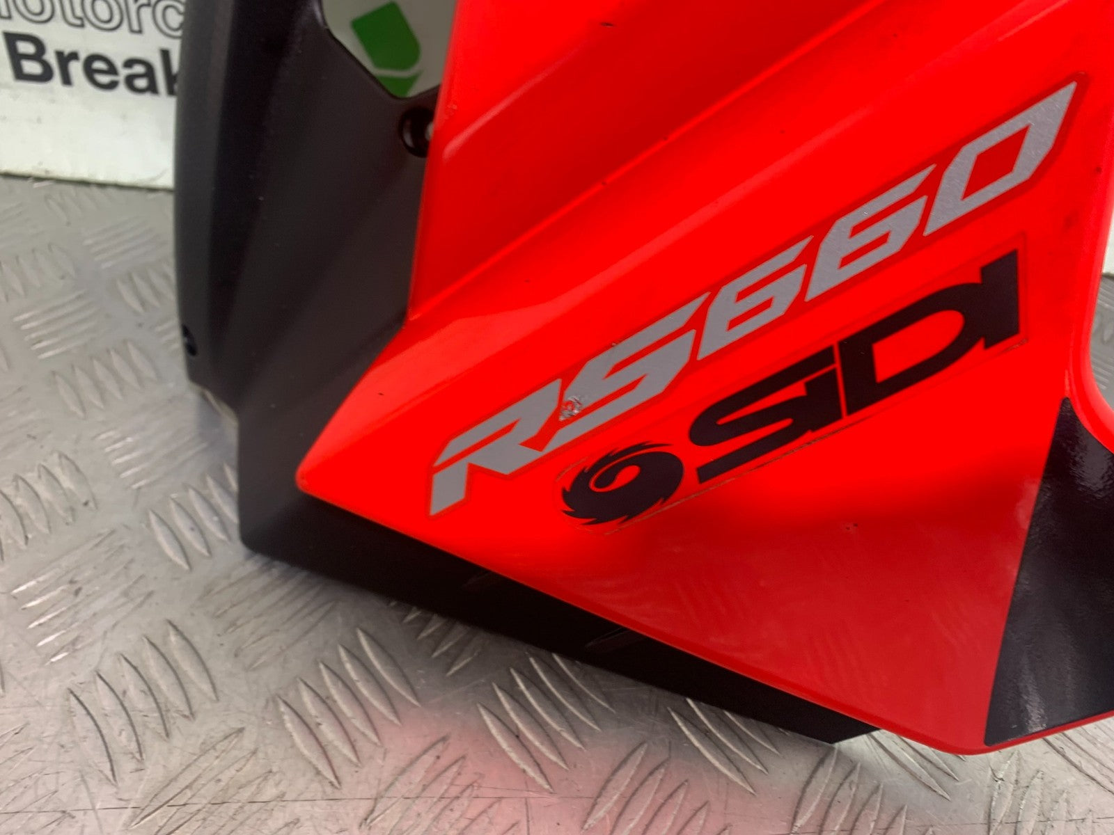 APRILIA RS660 RS 660 RIGHT FAIRING PANEL   YEAR 2020-2024 (CMB1202)