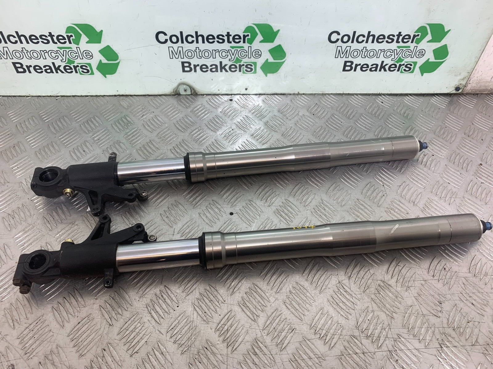 HONDA CBR 929 RRY FIREBLADE FORKS YEAR 2000-01 (CMB1094)