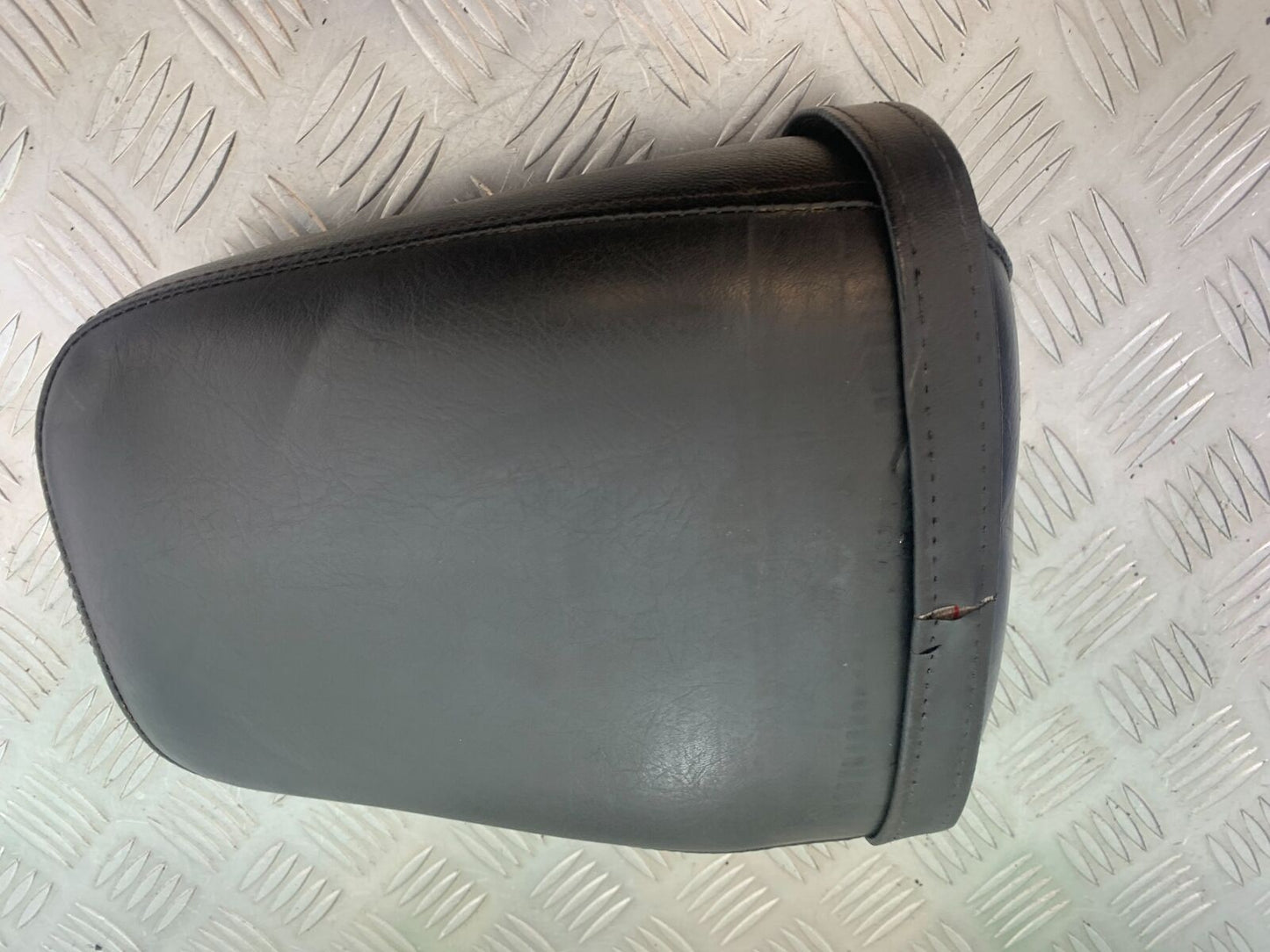 YAMAHA XV535 XV 535 VIRAGO REAR SEAT  YEAR 1994-02 (CMB1044)