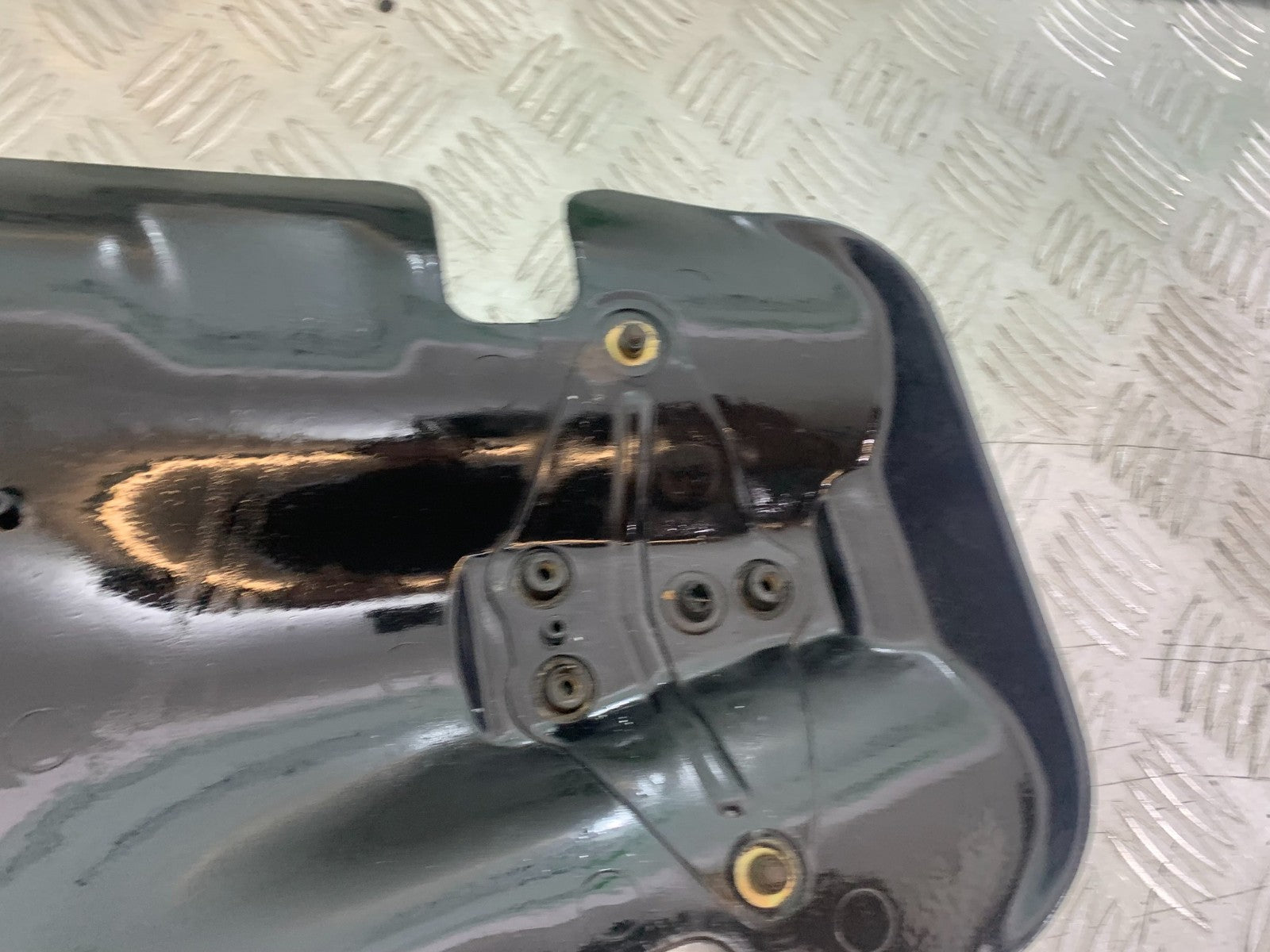 DUCATI 996 SPS 748 916 998 UNDERTRAY 1999-2000 (CMB1209)