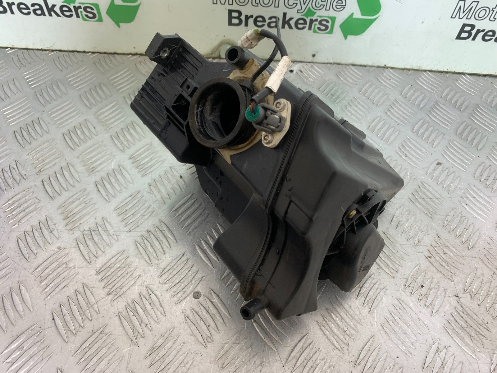 ROYAL ENFIELD HIMALAYAN 411 AIRBOX  YEAR 2018-2023 (CMB1279)