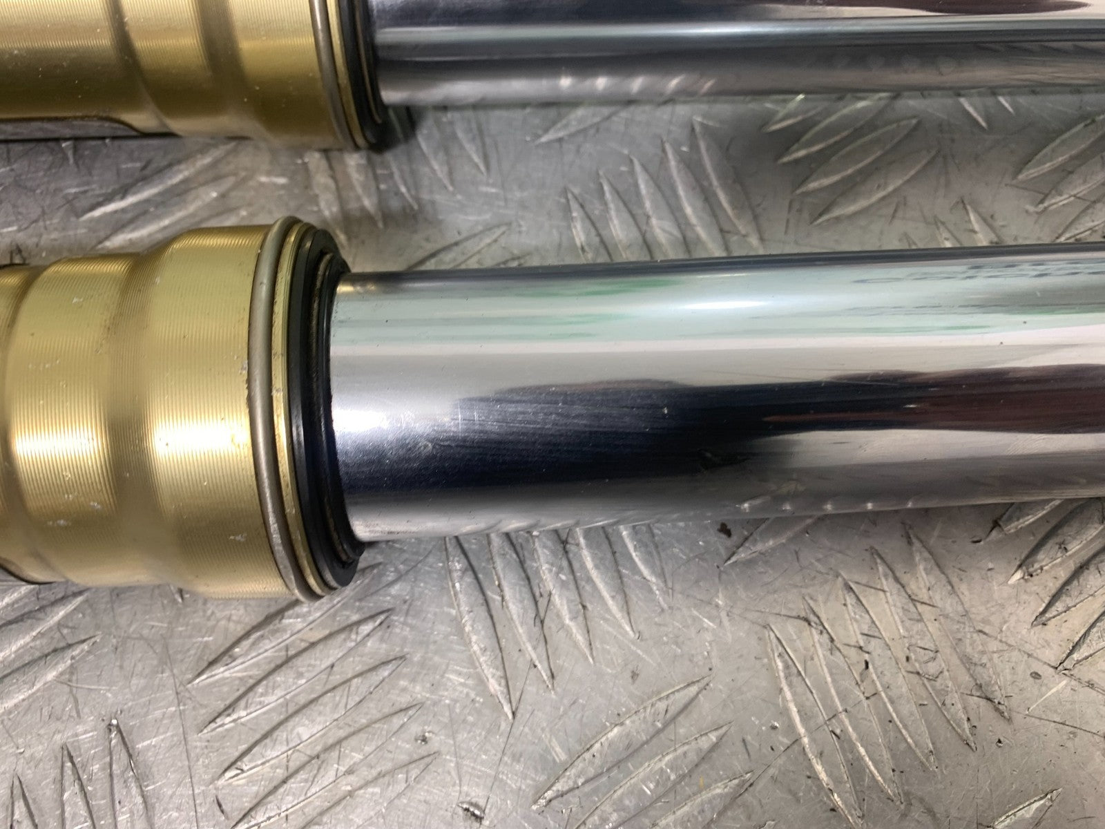 KAWASAKI KXF250 KXF 250 FORKS YEAR 2006-2008 (CMB1309)