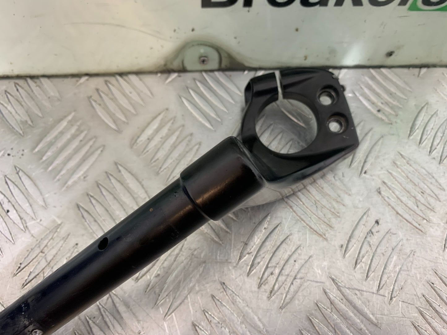 TRIUMPH 1050 SPRINT GT LEFT HANDLEBAR   YEAR 2010-2016 (CMB1250)