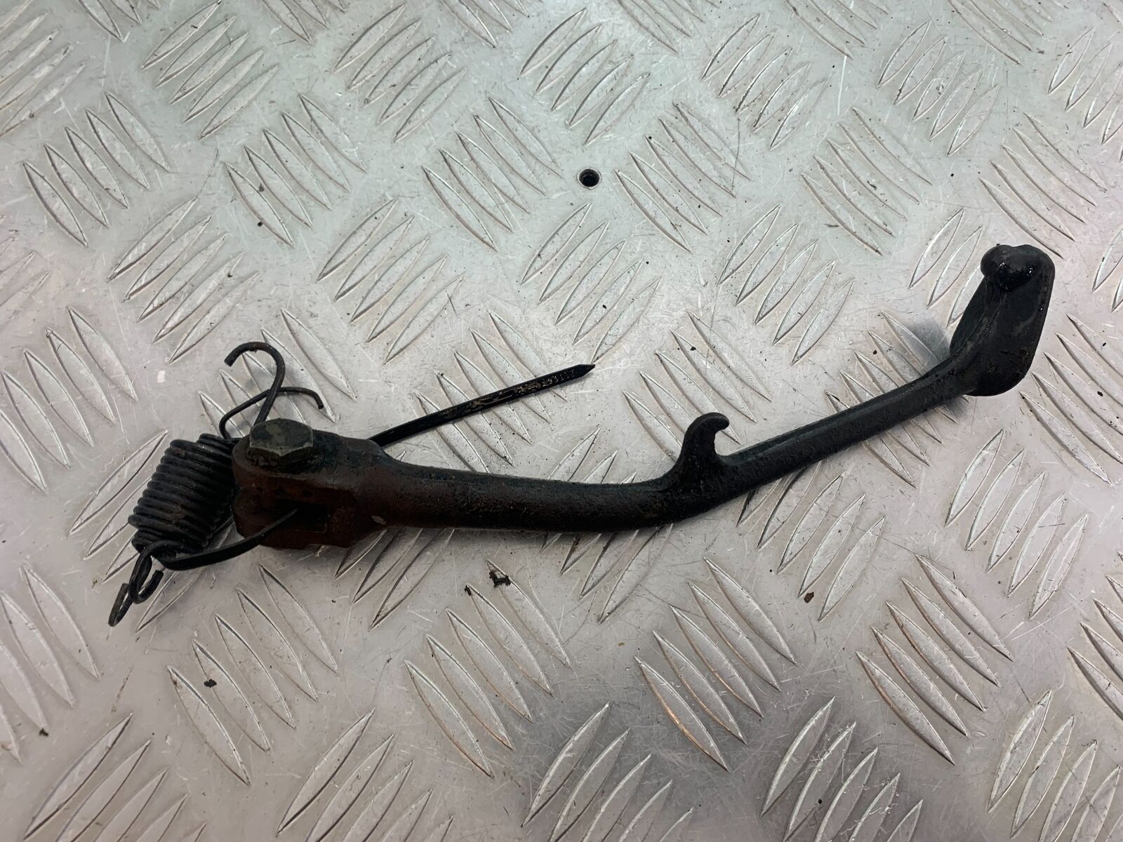 YAMAHA XJR1300 XJR 1300 SIDE STAND  YEAR 1999-2003 (CMB1055)