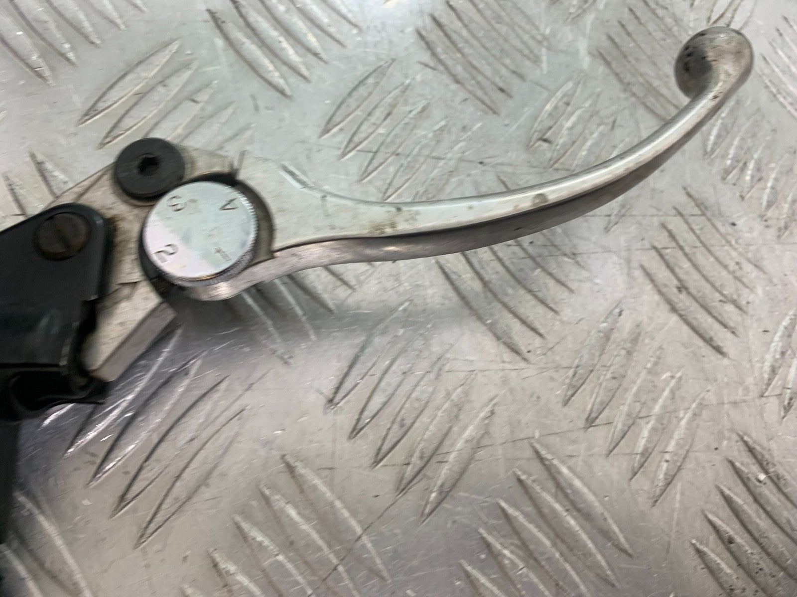 TRIUMPH 1050 SPRINT ST FRONT BRAKE CALIPER   2003-2011 (CMB1285)