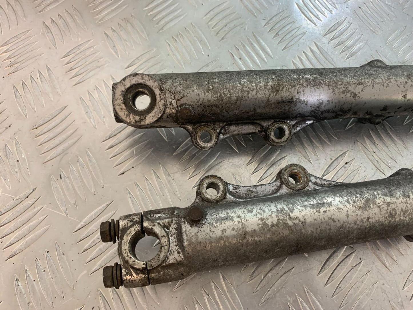 HONDA CX500 CX 500 FORKS  YEAR 1980 (CMB1131)