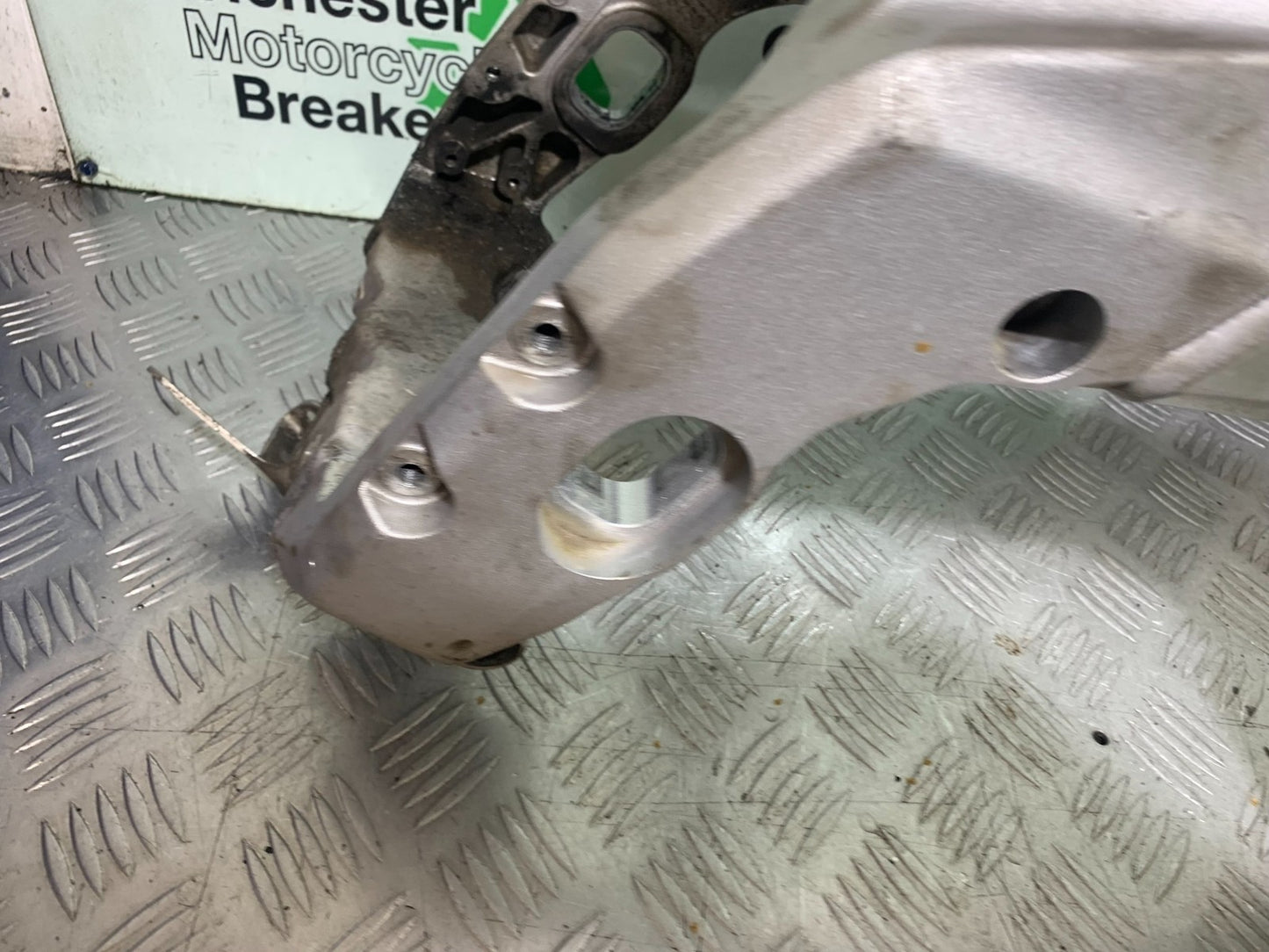 APRILIA RSV4 FACTORY FRAME REG LOG BOOK  YEAR 2009-2012 (CMB1224)