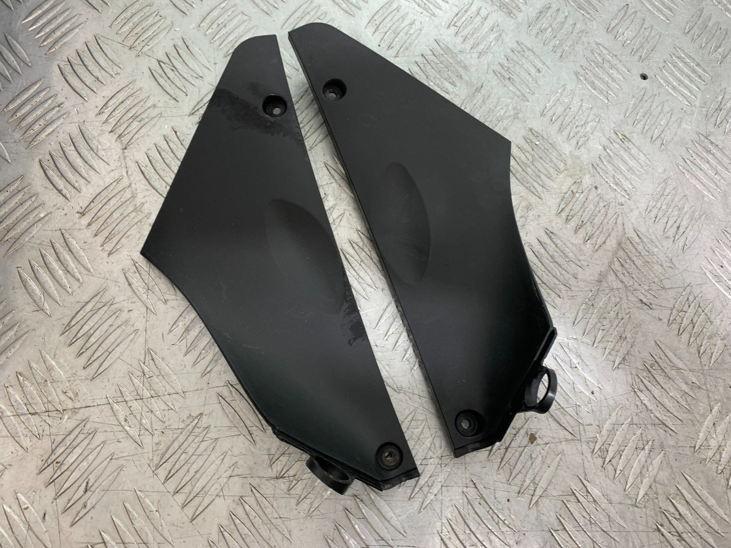 KAWASAKI GTR1400 GTR 1400 INNER INFILLS   YEAR 2007-2009 (CMB1306)