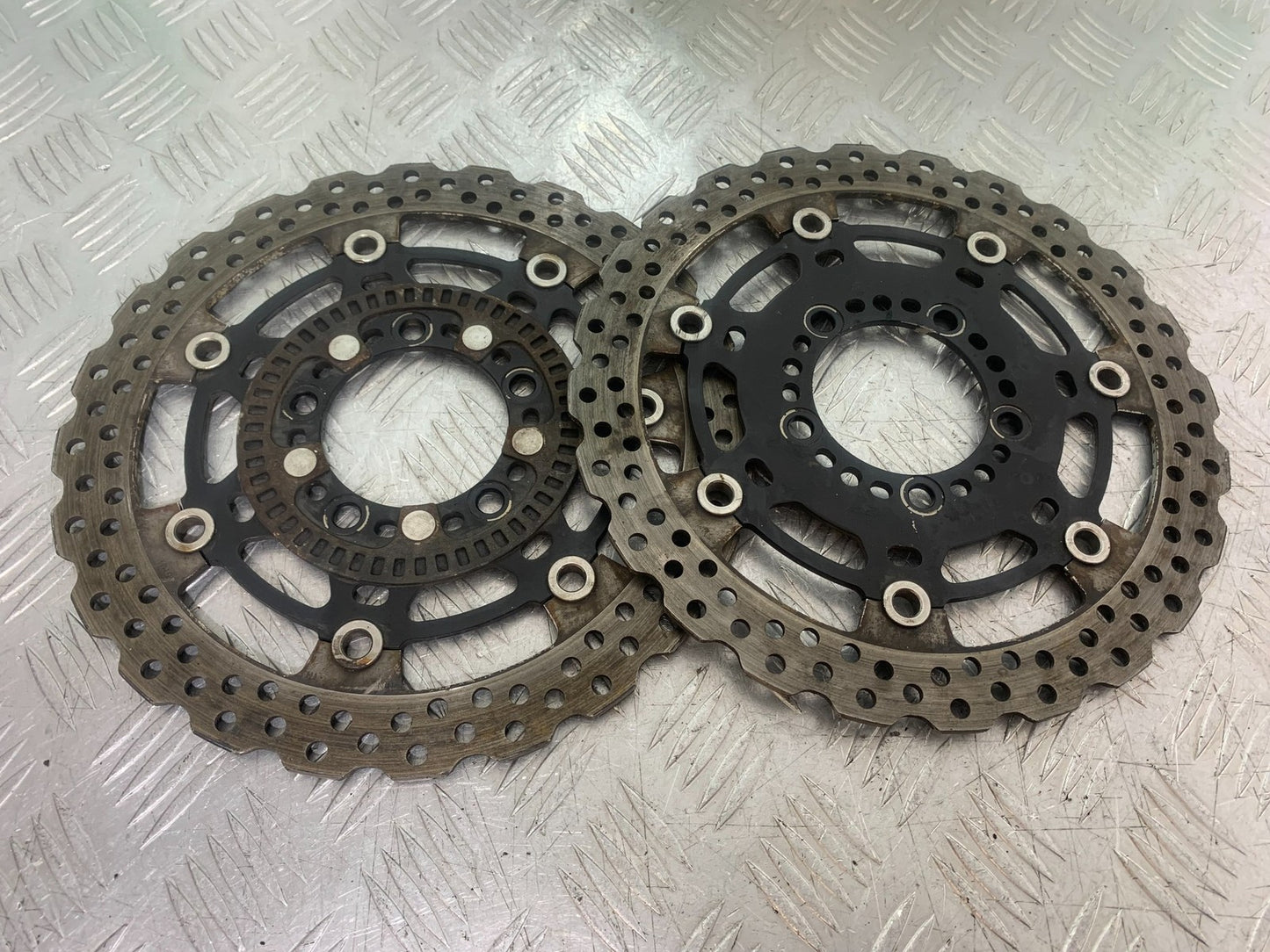 KAWASAKI 650 VERSYS FRONT BRAKE DISCS YEAR 2015-2018 (CMB1288)