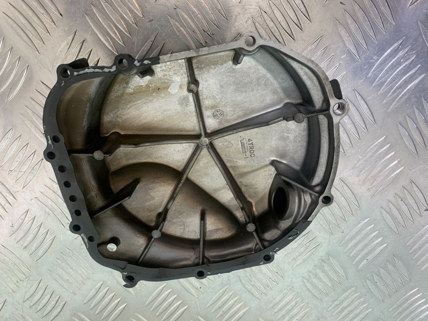 YAMAHA FZS600 FAZER 600 CLUTCH COVER  YEAR 1998-2001 (STOCK 958)
